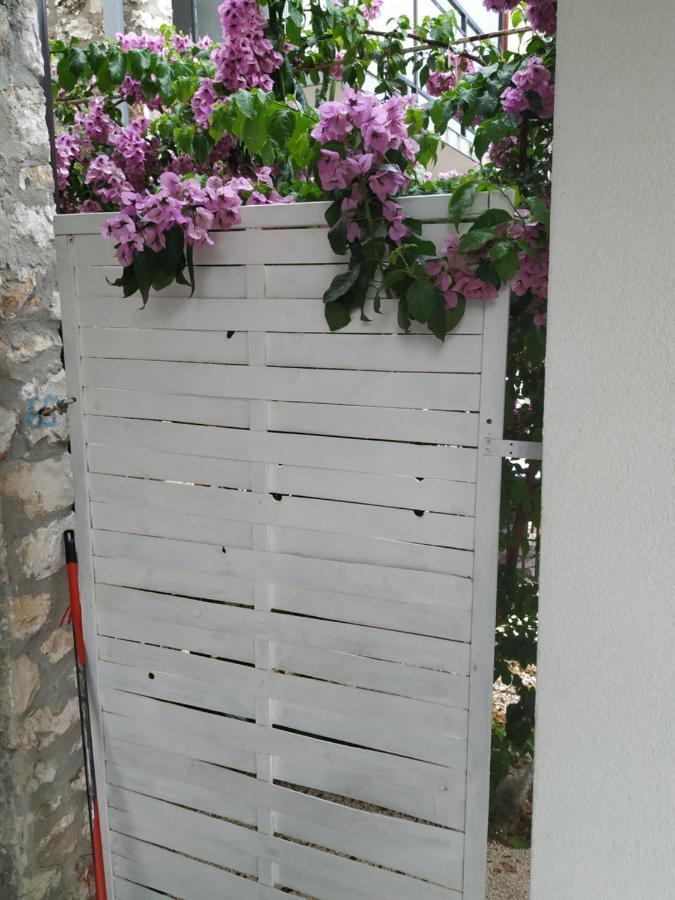 Studio Apartman Violeta II - 50M From The Beach Trogir Exterior photo