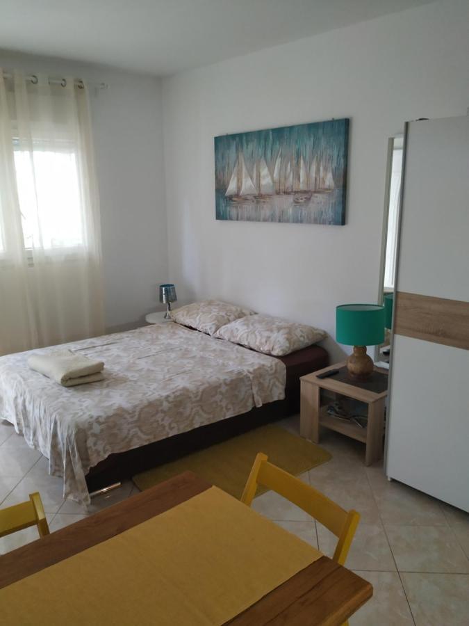 Studio Apartman Violeta II - 50M From The Beach Trogir Exterior photo
