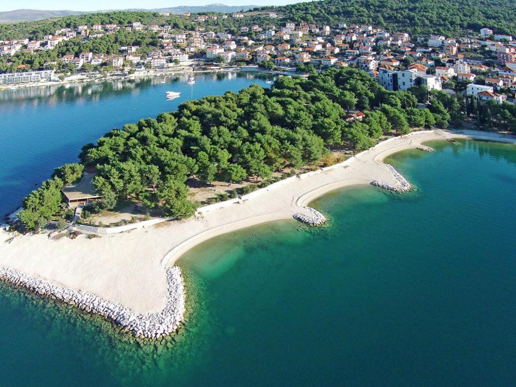 Studio Apartman Violeta II - 50M From The Beach Trogir Exterior photo
